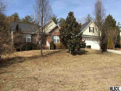 117 Clearwater Drive