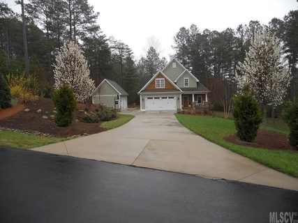 Previously sold for $305,000