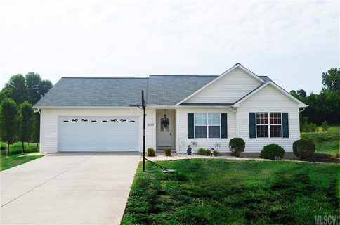 1513 Clear Creek Lane sold home in Sigmon Hollow, Newton, NC