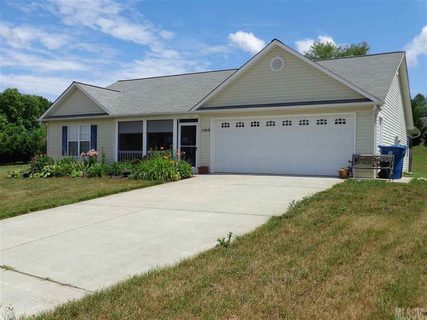 1509 Clear Creek Lane sold home in Sigmon Hollow, Newton, NC