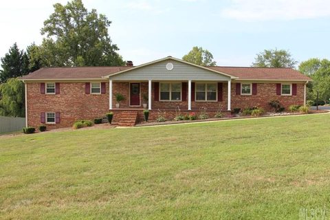 208 Skyline Rd Extension sold home in Lakemont, Hickory, NC