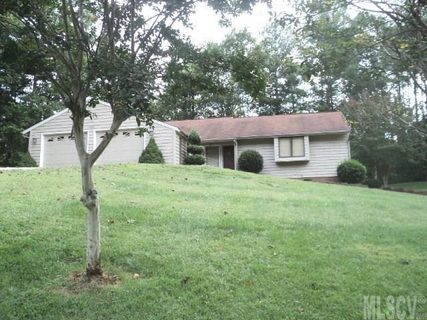 1482 Indian Hills Drive