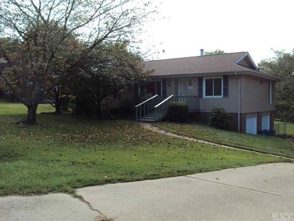 1789 Woodridge Circle