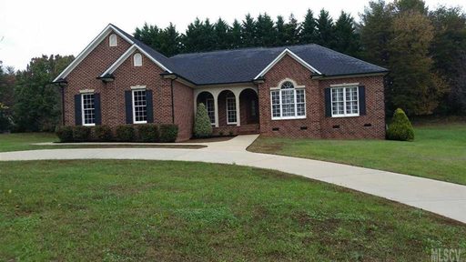 325 Springwood Drive
