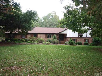 1303 Knolls Drive