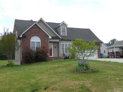 307 Pine Meadows Circle