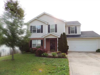 1935 8th Street sold home in Windsong, Hickory, NC