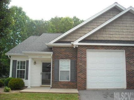 1689 Golden Cedar Lane sold condo in Mt Olive Manor, Newton, NC