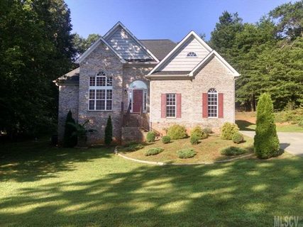 2033 Lynmore Drive