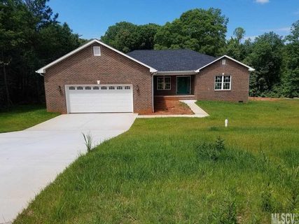 2206 Evergreen Drive sold home in South Lakes, Newton, NC