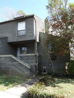 4340 N Center Street 304
