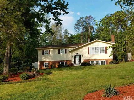 301 Northwest Road sold home in Lakemont, Hickory, NC
