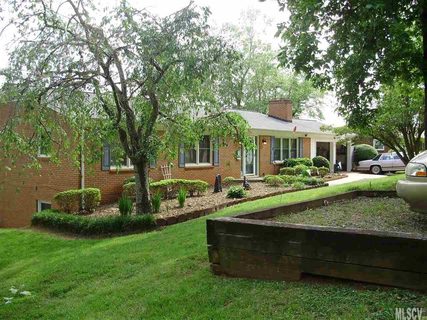 166 Joe Teague Road sold home in Lakemont, Hickory, NC