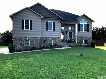 2151 Evergreen Drive sold home in South Lakes, Newton, NC