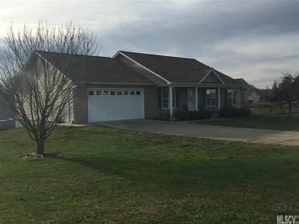 2415 Greenway Avenue sold home in Sigmon Hollow, Newton, NC