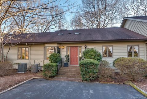 29 Hunting Country Trail