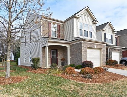 Previously sold for $275,900