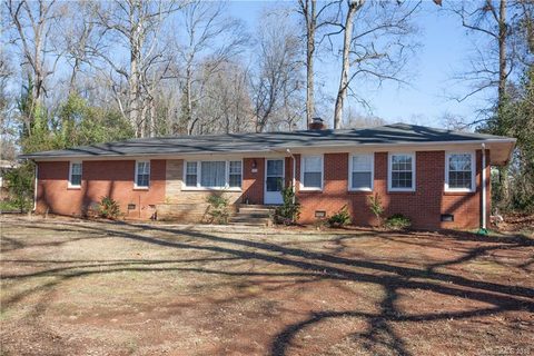 6030 Woodbridge Road sold home in Lake Forest, Charlotte, NC
