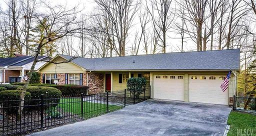 802 Chesterfield Circle
