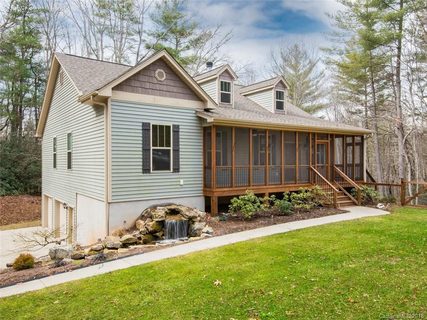 416 Greenstone Lane