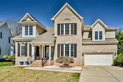 17136 Knoxwood Drive sold home in Hampton Ridge II, Huntersville, NC