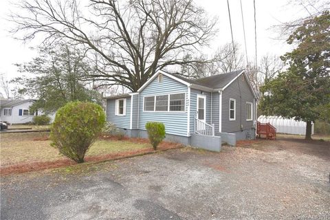 607 Oak Street sold home in Valleydale, Charlotte, NC