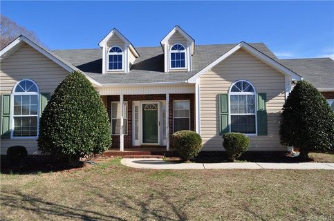 2109 Pleasant Knoll Lane