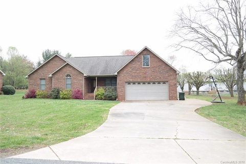 952 Royal Drive sold home in Lincoln Forest, Lincolnton, NC