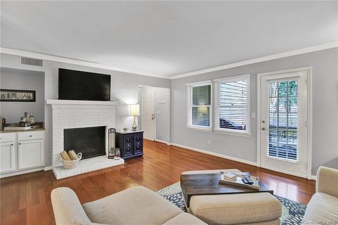 3518 Colony Crossing Drive