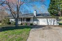 8324 Woodgate Lane sold home in Charlotte, SC