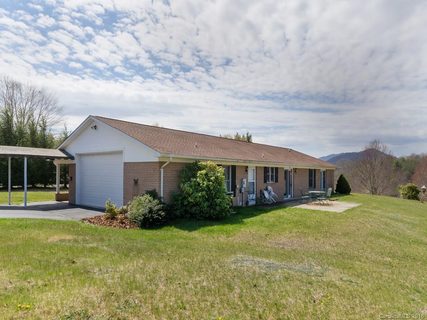 120 Crestview Street sold home in Hayfields, Canton, NC