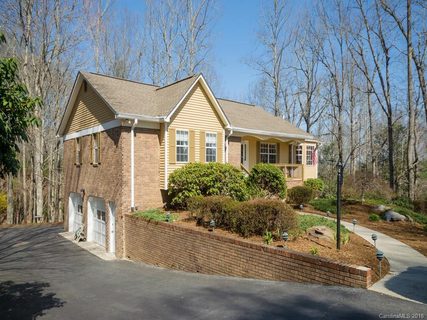 512 Hunters Glen Lane sold home in Hunters Glen, Hendersonville, NC
