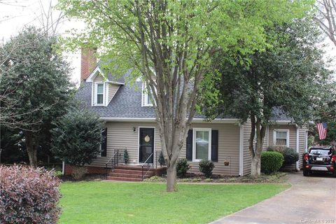 1519 Brookbend Court sold home in Edgewoods, Fort Mill, SC