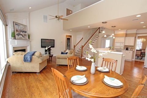 728 Treverton Drive sold home in Avington, Matthews, NC