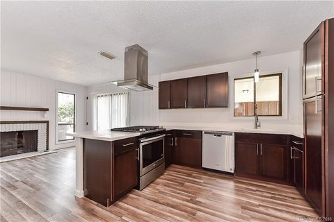 1610 Pine Ridge Drive