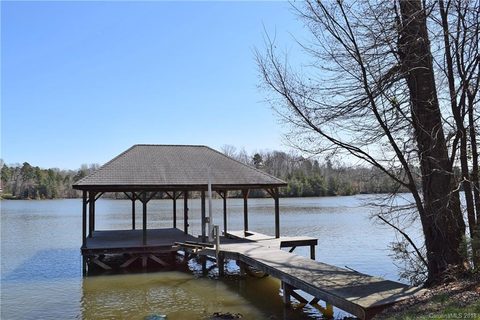 8208 Catawba Cove Drive sold home in Catawba Cove, Belmont, NC