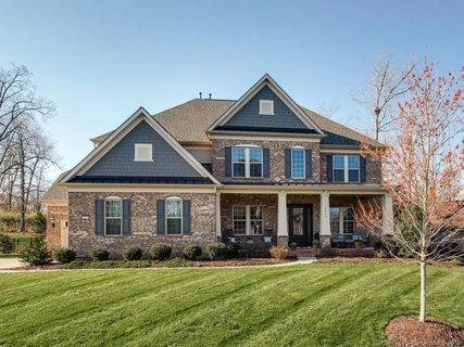 2037 Fitzhugh Lane sold home in Stratford Hall, Matthews, NC