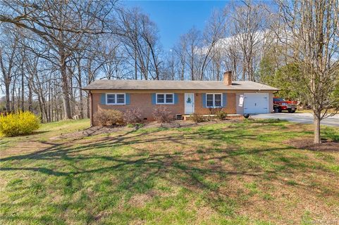 704 Crestridge Road