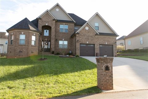 4753 Morning Glow Lane