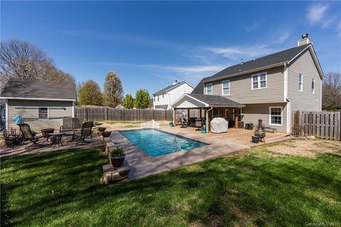105 Camforth Drive