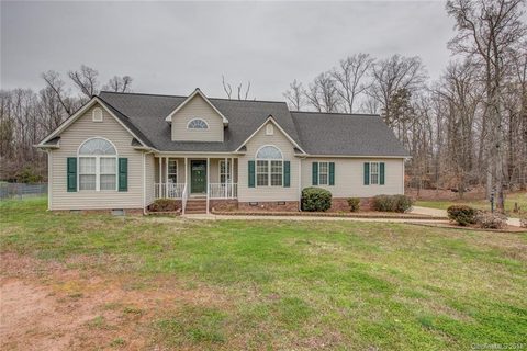 134 Landing Court sold home in Pilots Ridge, Bessemer City, NC