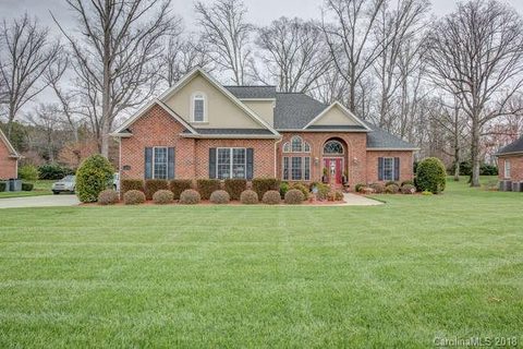 104 Kendallwood Drive