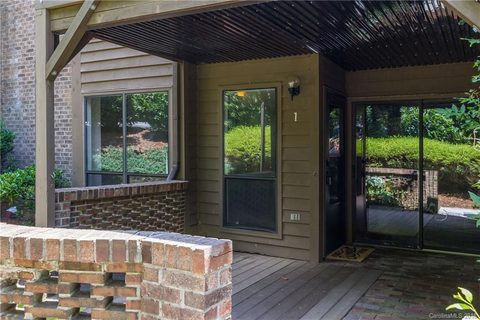 1 Ravencroft Lane