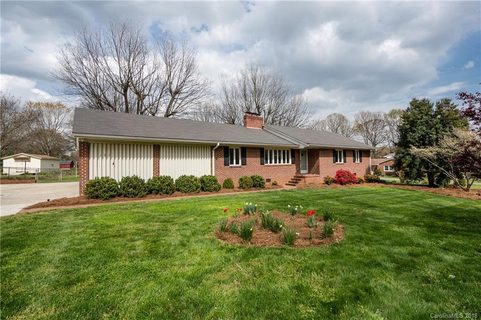 101 Amity Circle sold home in South Point, Belmont, NC