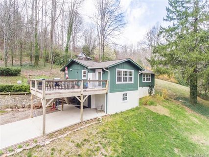 194 Bradley Street sold home in Bradley-Walker Heights, Maggie Valley, NC