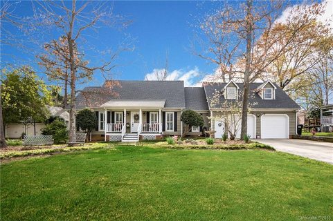 2927 Butter Churn Lane sold home in Hearthstone, Matthews, NC