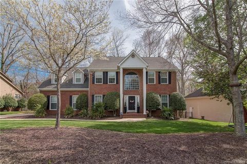1024 Laurel Park Lane