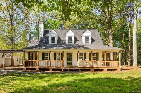7756 Red Robin Trail sold home in Lake Haven, Denver, NC