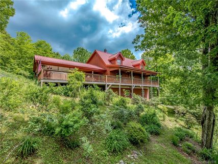71 Cotton Trail sold home in Wolfs Crossing, Mars Hill, NC