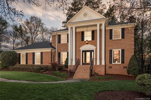 10316 Thomas Payne Circle sold home in Williamsburg Raintree, Charlotte, NC
